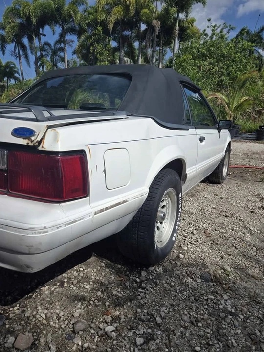 1993 Ford Mustang 3rd Gen - Image 5 of 16