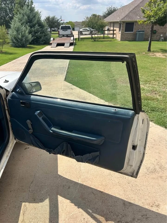 1993 Ford Mustang 3rd Gen - Image 11 of 15