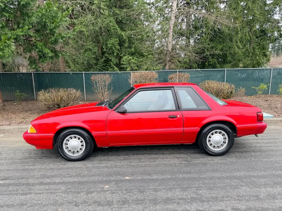 1993 Ford Mustang 3rd Gen - Image 2 of 16
