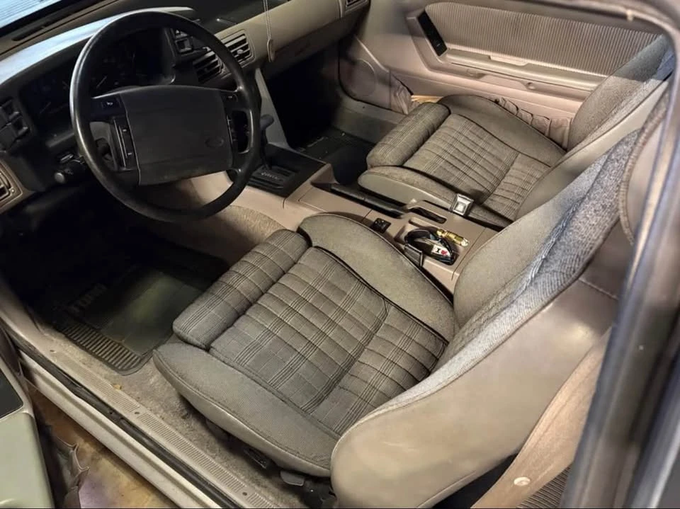 1993 Ford Mustang 3rd Gen - Image 3 of 4