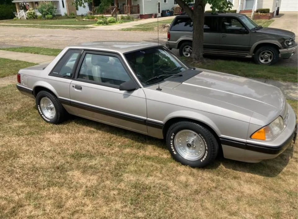 1993 Ford Mustang 3rd Gen - Image 2 of 4