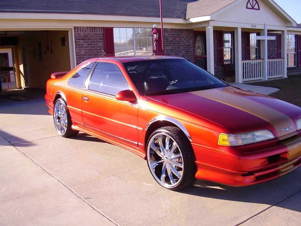 1993 Ford Thunderbird 10th Gen - Image 4 of 8