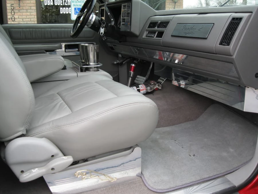 1993 GMC C/K - Image 3 of 6