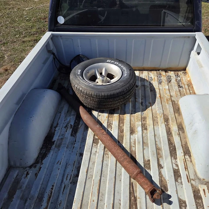 1993 GMC C/K - Image 9 of 15