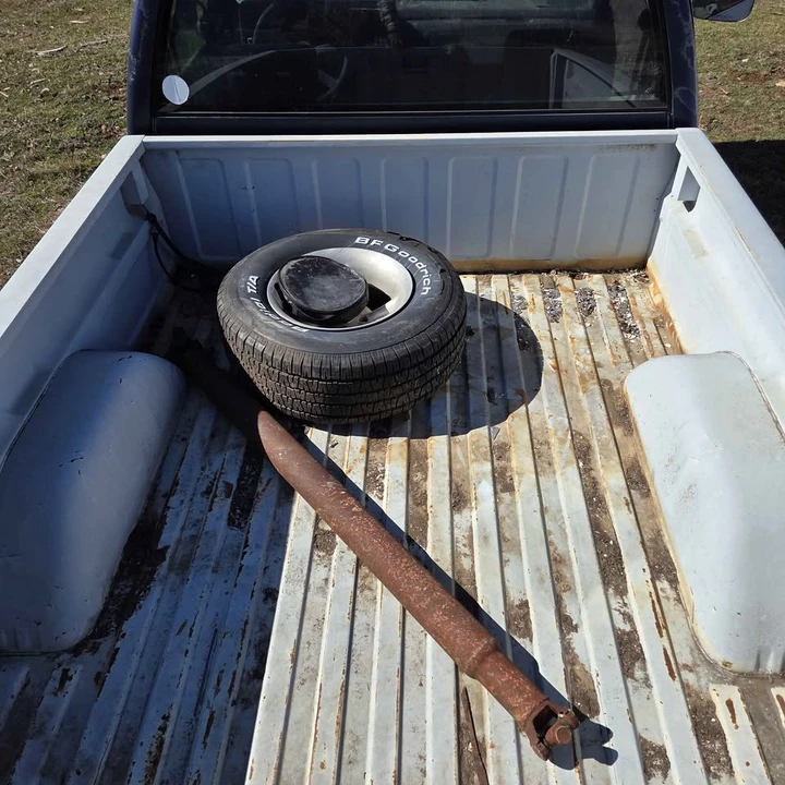 1993 GMC C/K - Image 8 of 15