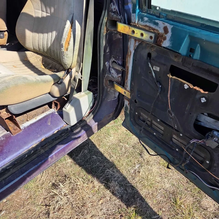 1993 GMC C/K - Image 2 of 15