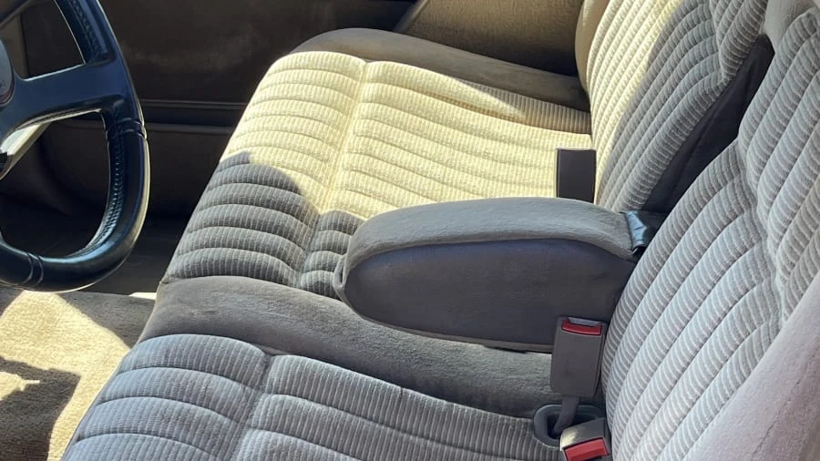 1993 GMC Sierra 1st Gen - Image 5 of 15