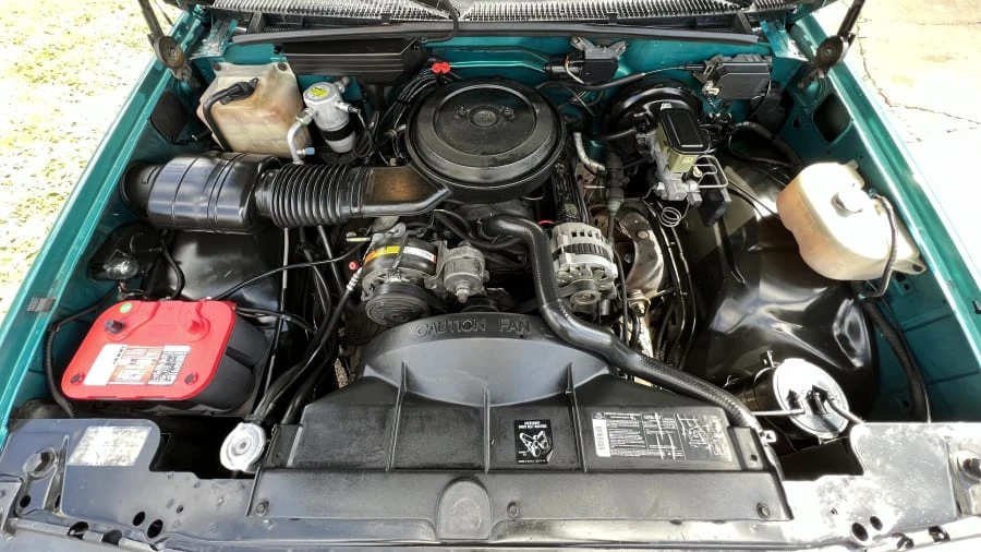1993 GMC Sierra 1st Gen - Image 9 of 15