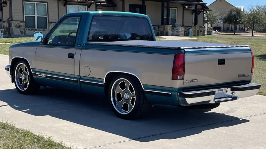 1993 GMC Sierra 1st Gen - Image 12 of 15