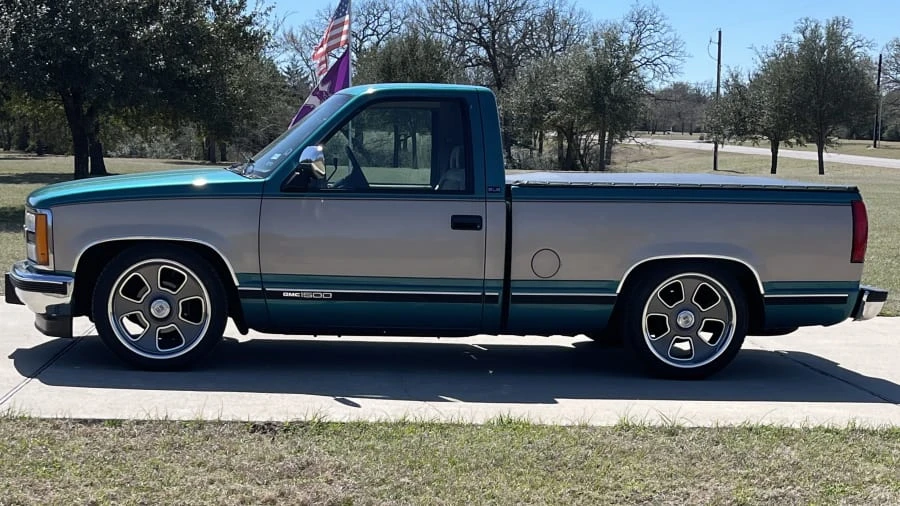 1993 GMC Sierra 1st Gen - Image 13 of 15