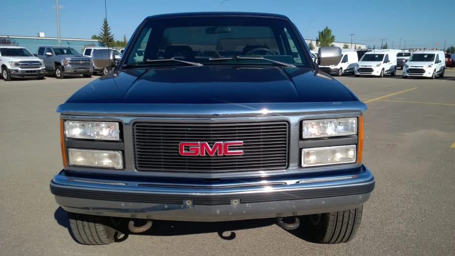 1993 GMC Sierra 1st Gen - Image 9 of 9