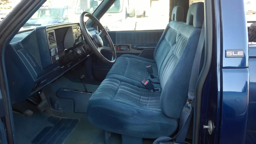 1993 GMC Sierra 1st Gen - Image 4 of 9