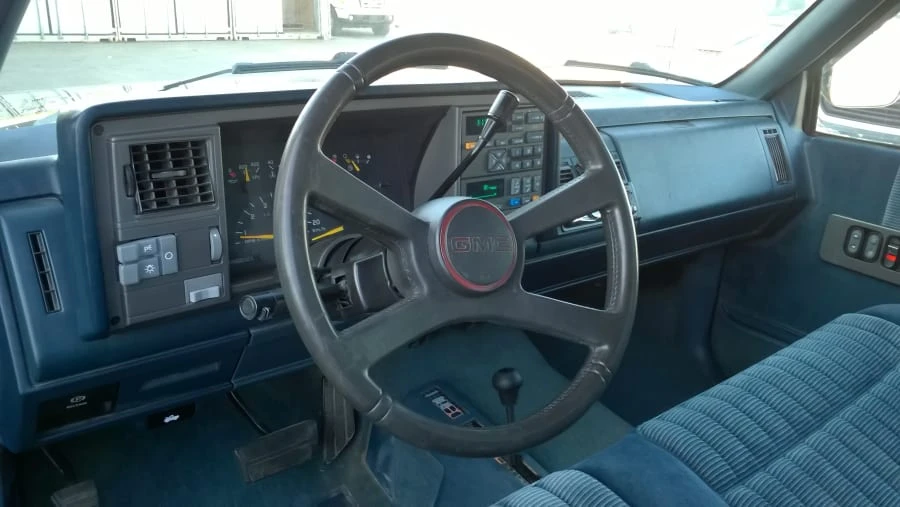 1993 GMC Sierra 1st Gen - Image 3 of 9
