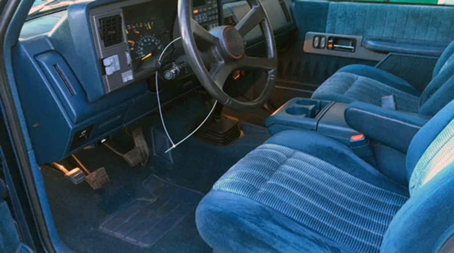 1993 GMC Sierra 1st Gen - Image 3 of 3