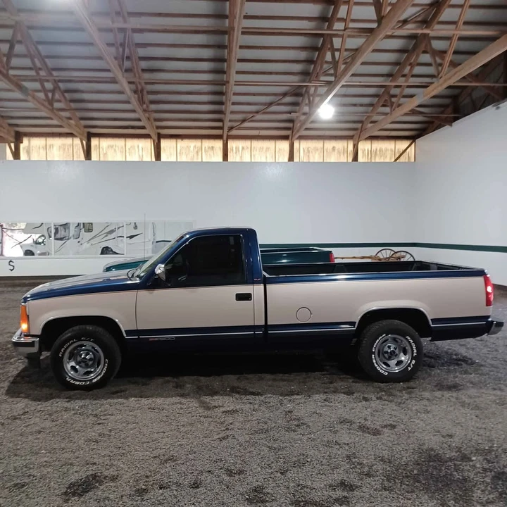 1993 GMC C/K - Image 2 of 6