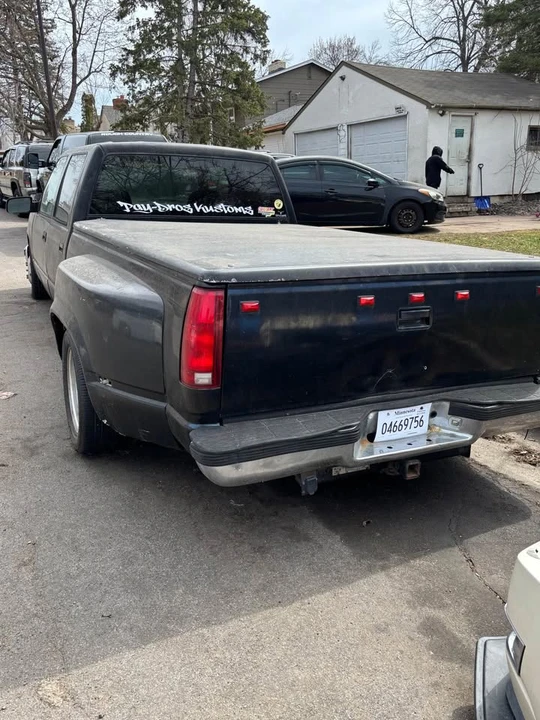 1993 GMC C/K - Image 4 of 9