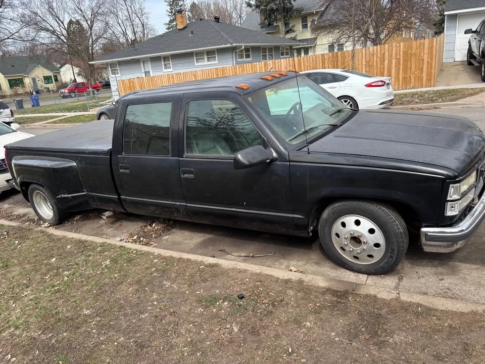 1993 GMC C/K - Image 2 of 9