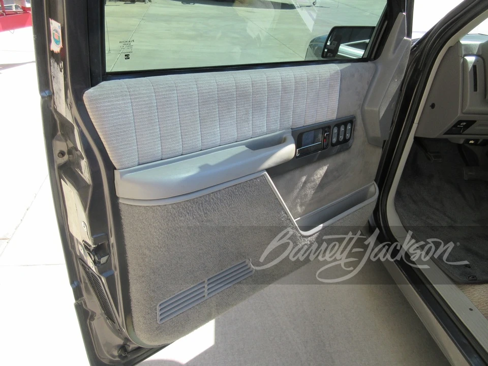 1993 GMC Sierra 1st Gen - Image 20 of 20