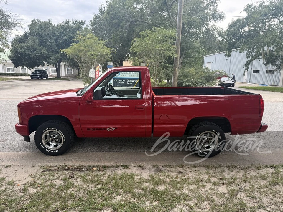 1993 GMC Sierra 1st Gen - Image 12 of 30