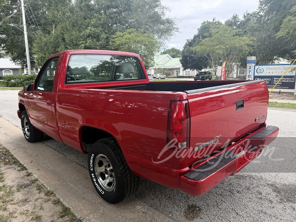 1993 GMC Sierra 1st Gen - Image 16 of 30