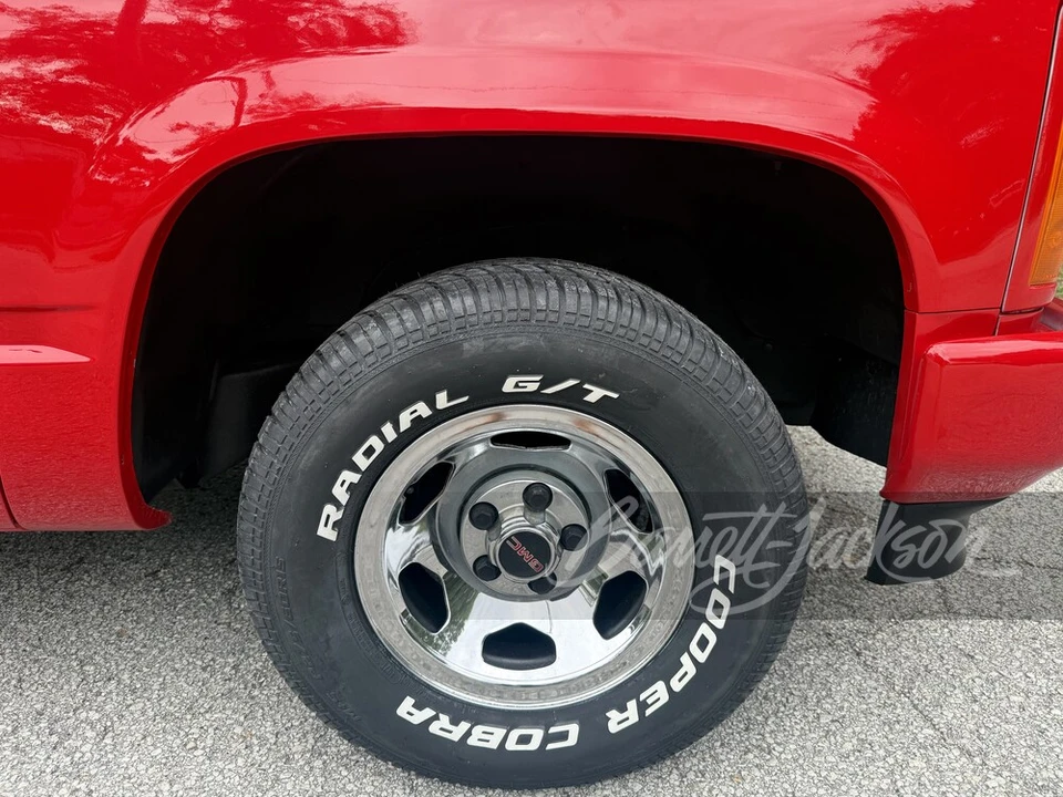 1993 GMC Sierra 1st Gen - Image 18 of 30