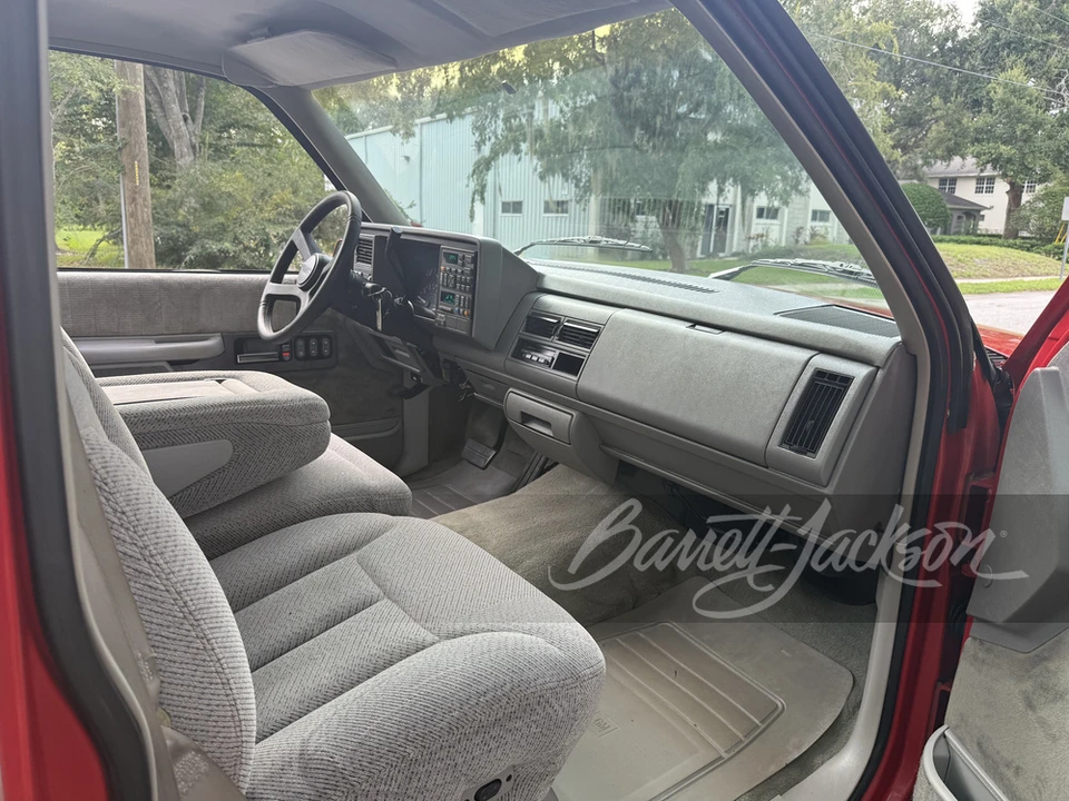 1993 GMC Sierra 1st Gen - Image 20 of 30