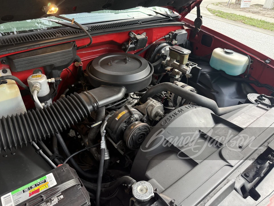 1993 GMC Sierra 1st Gen - Image 21 of 30