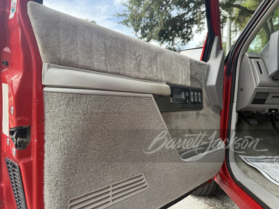 1993 GMC Sierra 1st Gen - Image 27 of 30