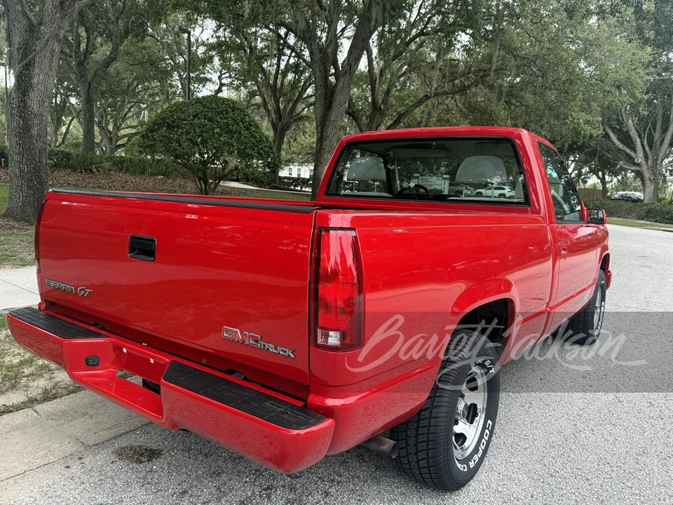 1993 GMC Sierra 1st Gen - Image 2 of 30