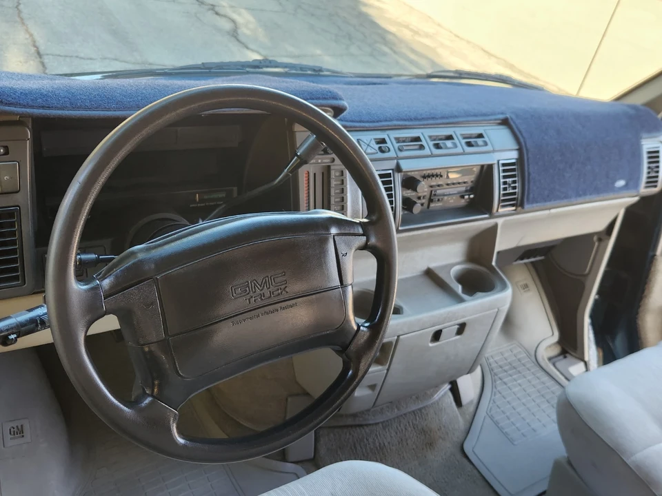 1993 GMC G-series Van - Image 15 of 19