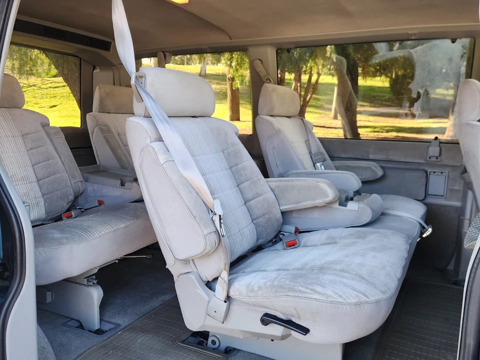 1993 GMC G-series Van - Image 13 of 19