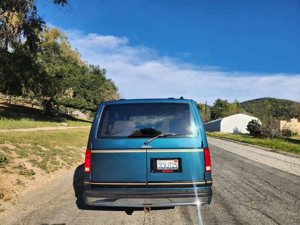 1993 GMC G-series Van - Image 3 of 19