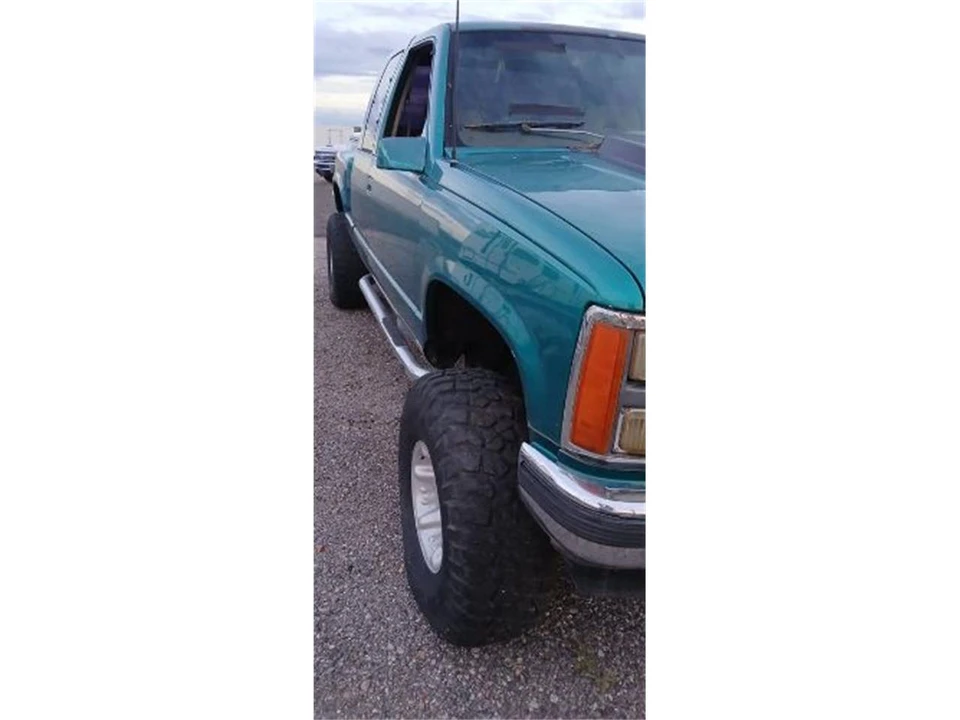 1993 GMC Sierra 1st Gen - Image 9 of 11