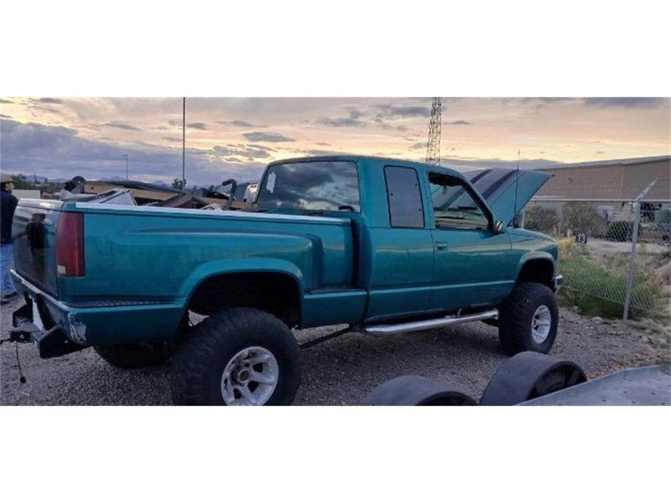 1993 GMC Sierra 1st Gen - Image 11 of 11