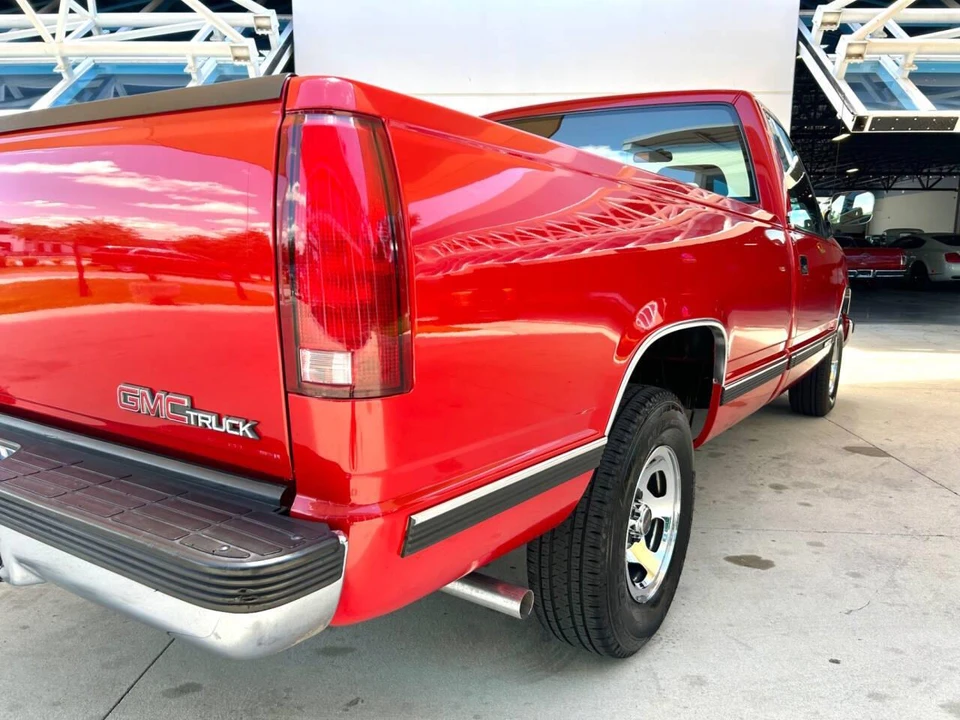 1993 GMC Sierra 1st Gen - Image 15 of 31