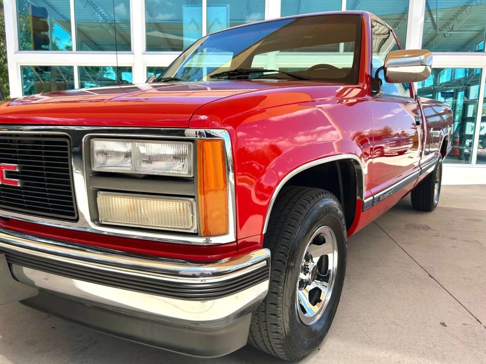 1993 GMC Sierra 1st Gen - Image 11 of 31