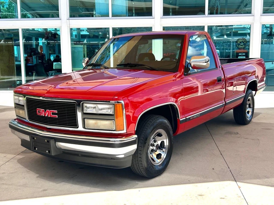 1993 GMC Sierra 1st Gen - Image 10 of 31