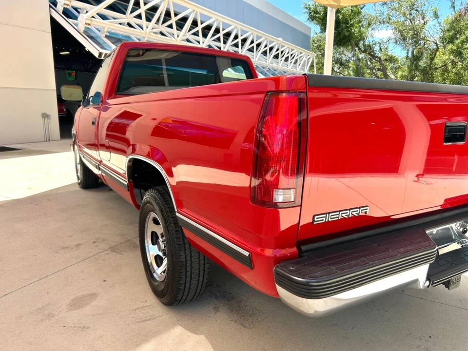 1993 GMC Sierra 1st Gen - Image 14 of 31