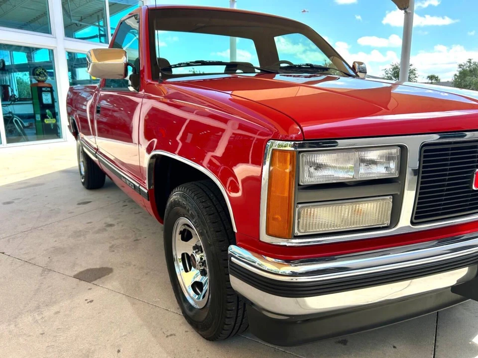 1993 GMC Sierra 1st Gen - Image 18 of 31