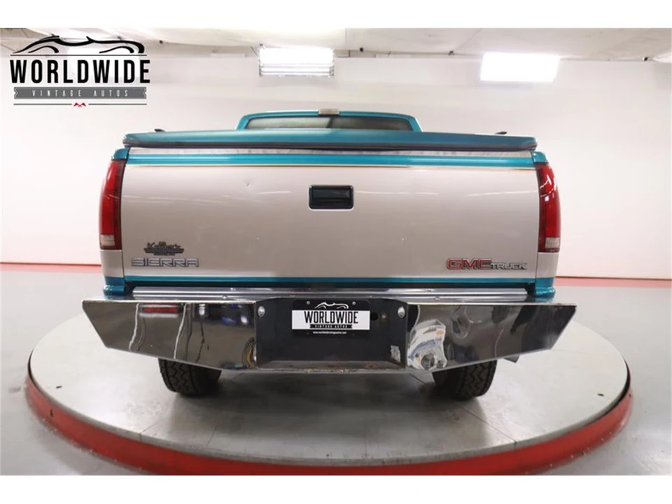 1993 GMC Sierra 1st Gen - Image 16 of 31