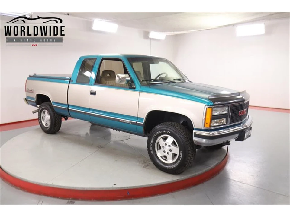 1993 GMC Sierra 1st Gen - Image 2 of 31