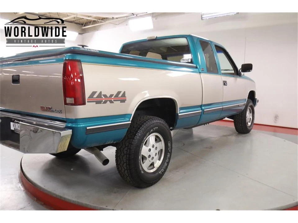1993 GMC Sierra 1st Gen - Image 20 of 31