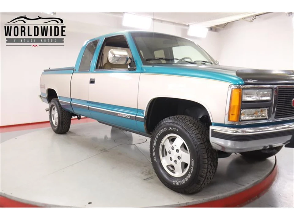 1993 GMC Sierra 1st Gen - Image 14 of 31