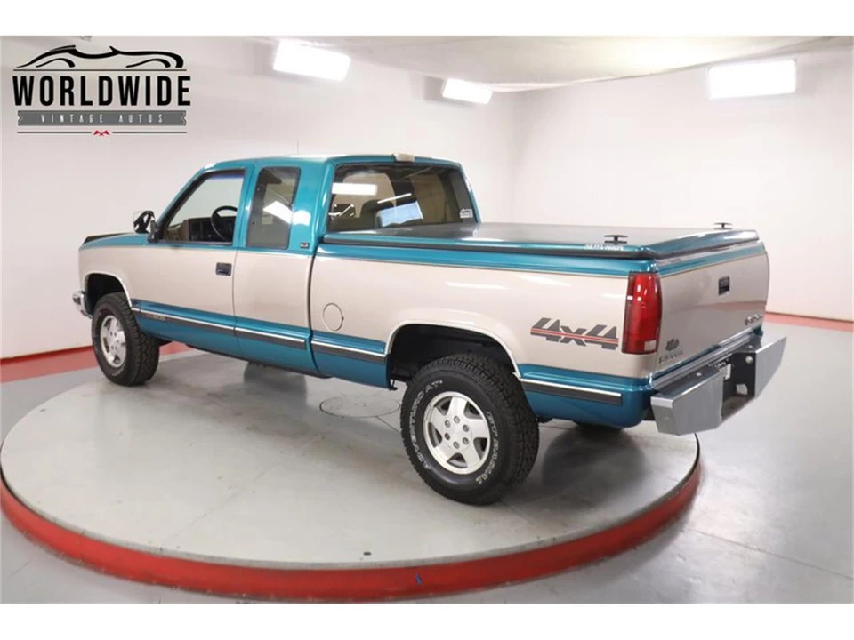 1993 GMC Sierra 1st Gen - Image 5 of 31