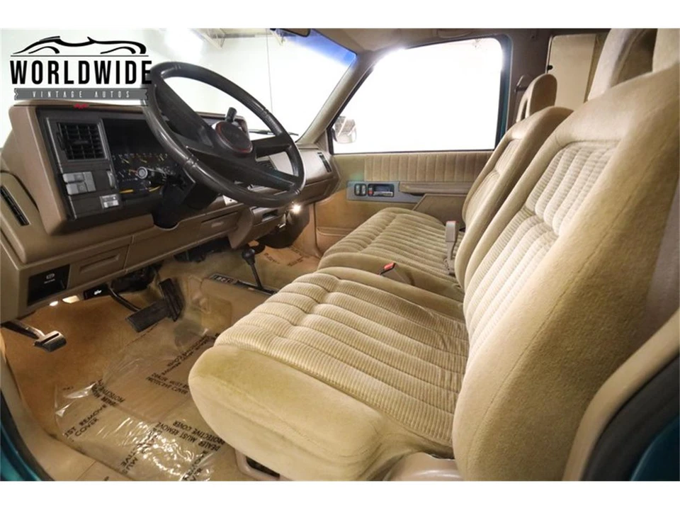 1993 GMC Sierra 1st Gen - Image 26 of 31