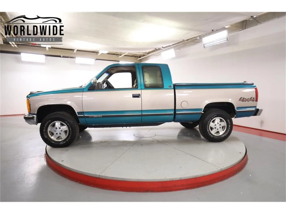 1993 GMC Sierra 1st Gen - Image 3 of 31