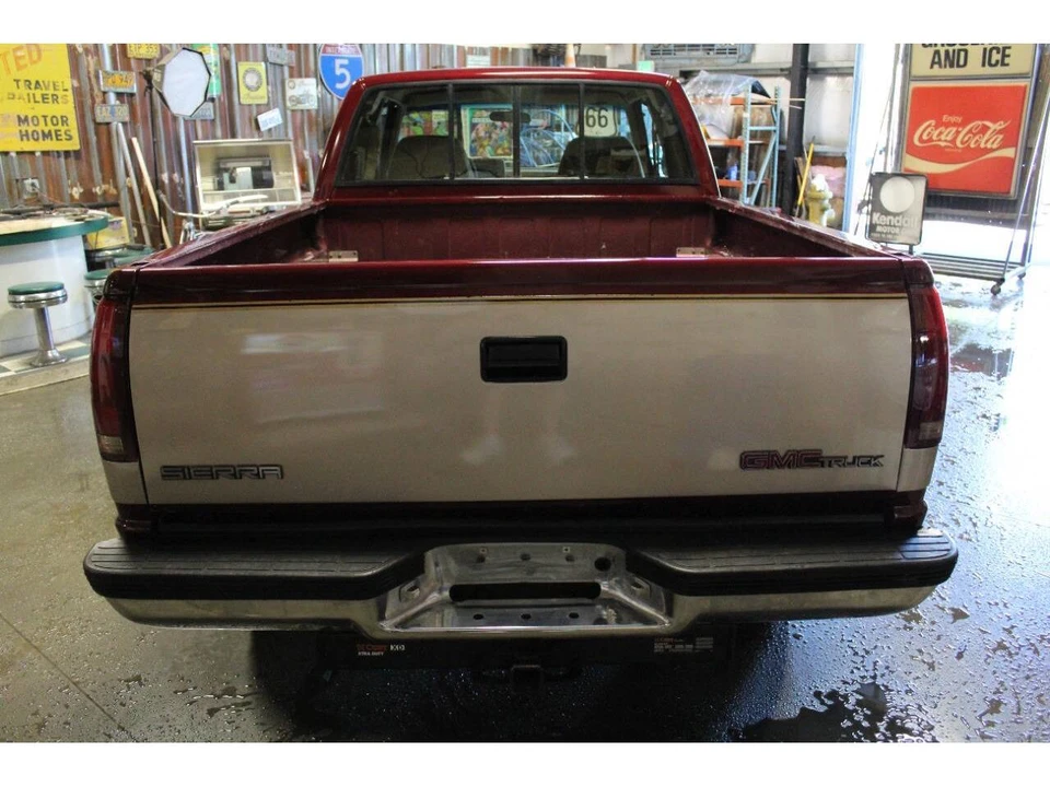 1993 GMC Sierra 1st Gen - Image 16 of 31