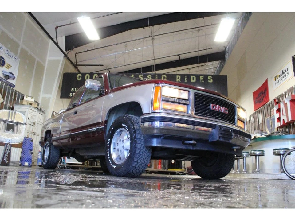 1993 GMC Sierra 1st Gen - Image 25 of 31