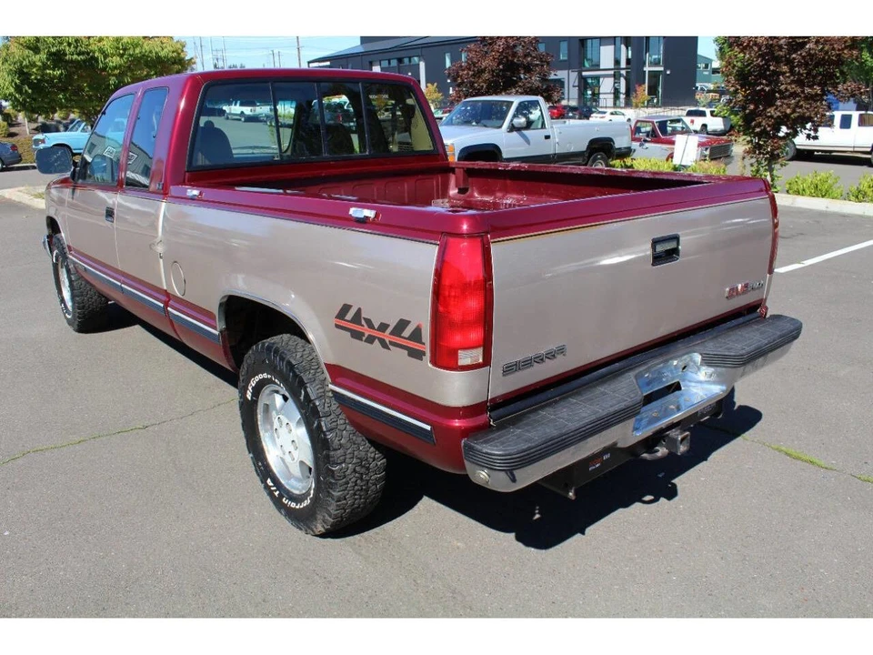 1993 GMC Sierra 1st Gen - Image 10 of 31
