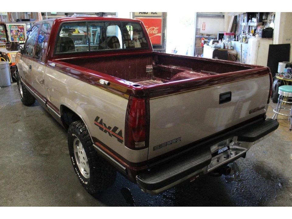 1993 GMC Sierra 1st Gen - Image 17 of 31